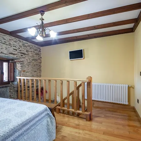 Holiday home O Forno Do Curro-casina Da Avela